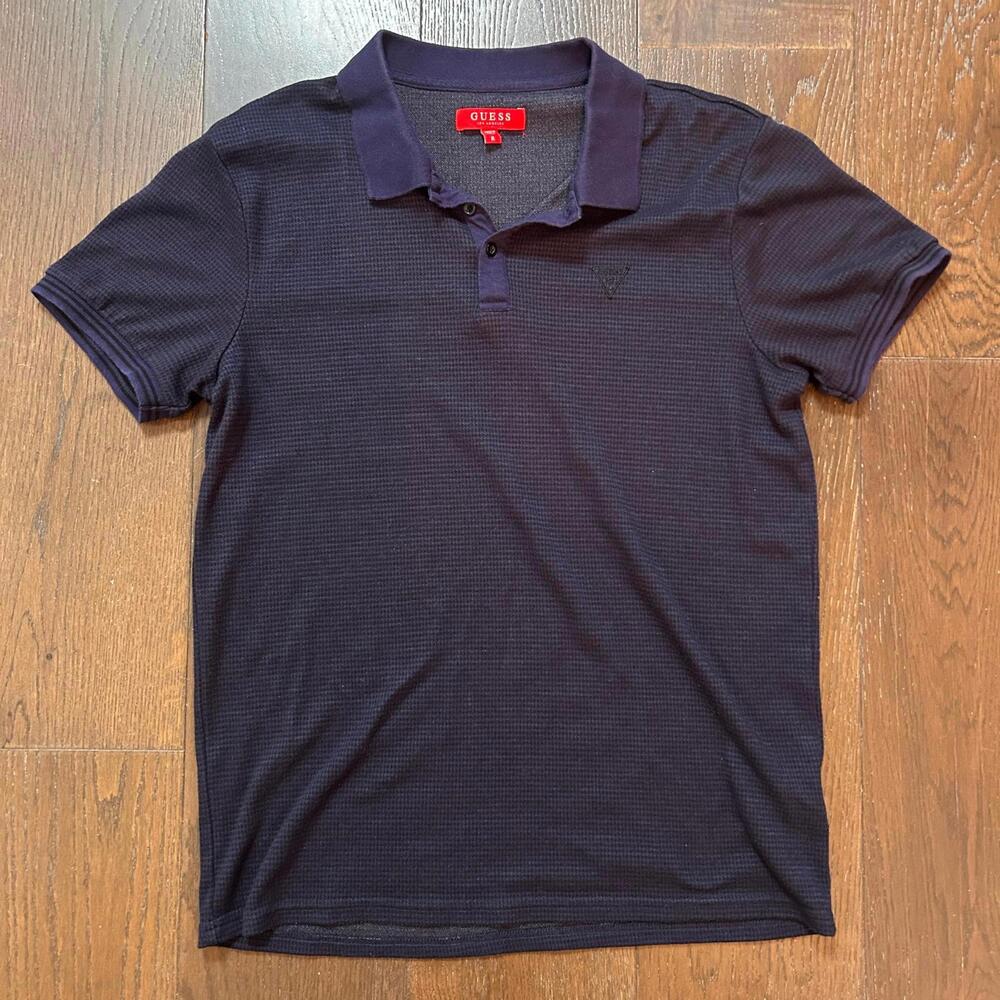 Vintage Y2K GUESS Men's Navy Blue Polo Shirt Medium